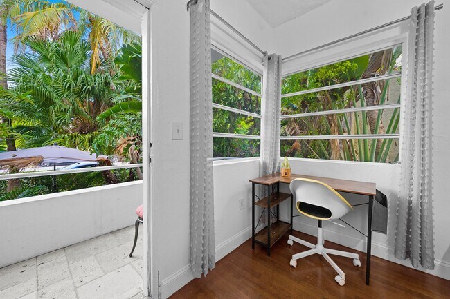 Building Photo - 1211 Pennsylvania Ave