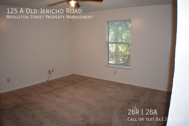 Building Photo - 125 Old Jericho Rd