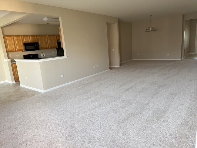 Building Photo - 13385 Rockton Trail