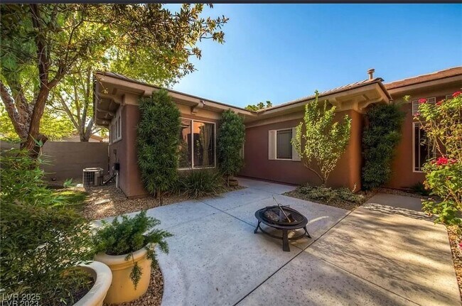 Building Photo - 104 Emerald Dunes Cir