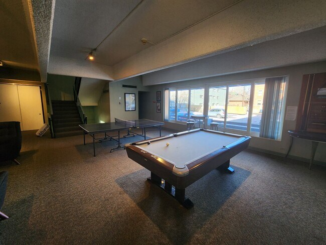 Building Photo - Gorgeous 1 Bed 1 Bath Condo In Fantastic L...