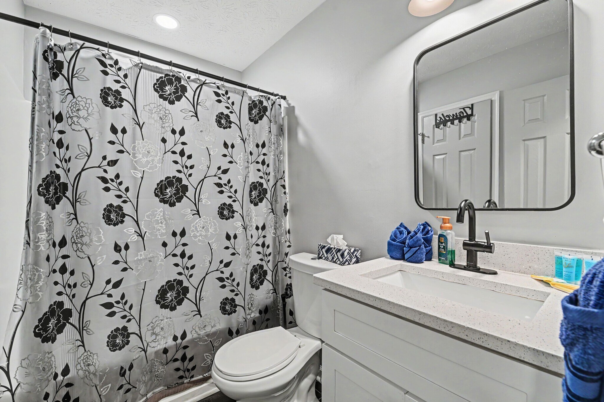 Building Photo - 1541 Clifton Downs Dr SE