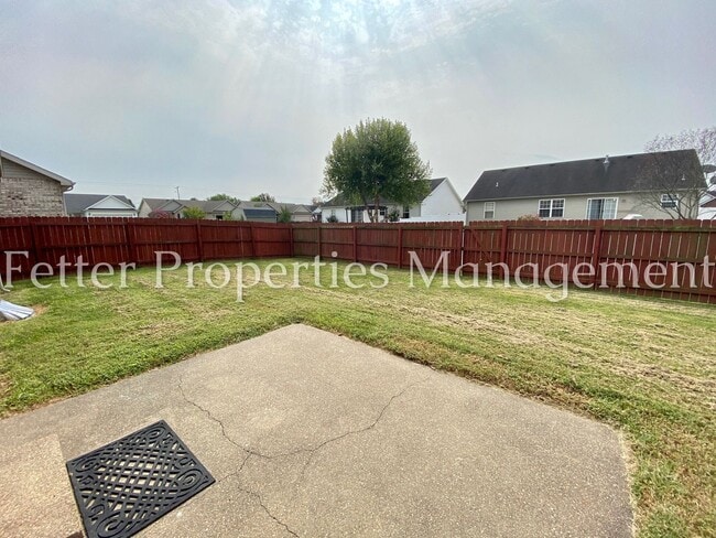 Building Photo - Gorgeous 3 Bedroom Newburgh Home!