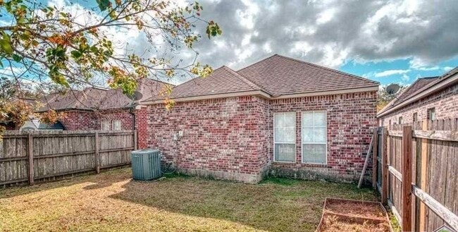 Building Photo - 7577 Crepe Myrtle Ln