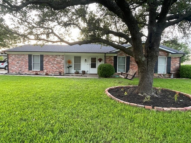 Building Photo - 10605 Shannon Valley Dr