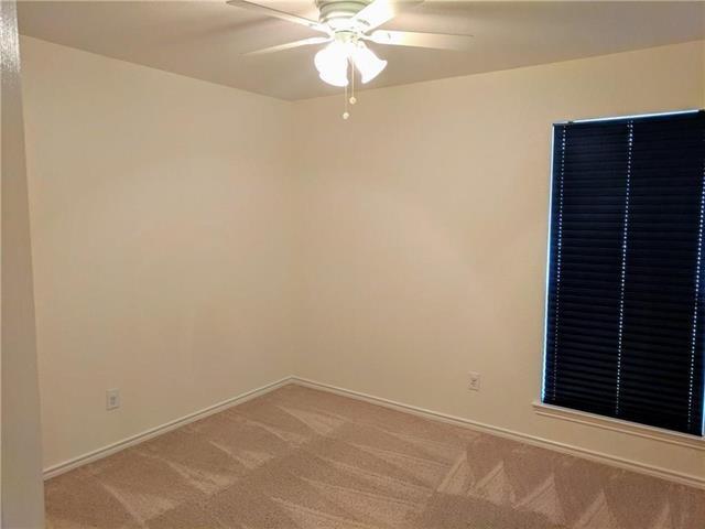Building Photo - 2200 Fieldcrest Dr