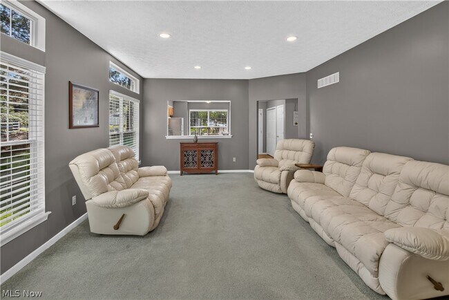 Building Photo - 1139 Lake Meadow Ln