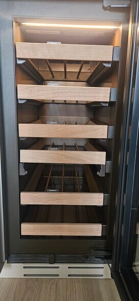 Building Photo - 720 W End Ave