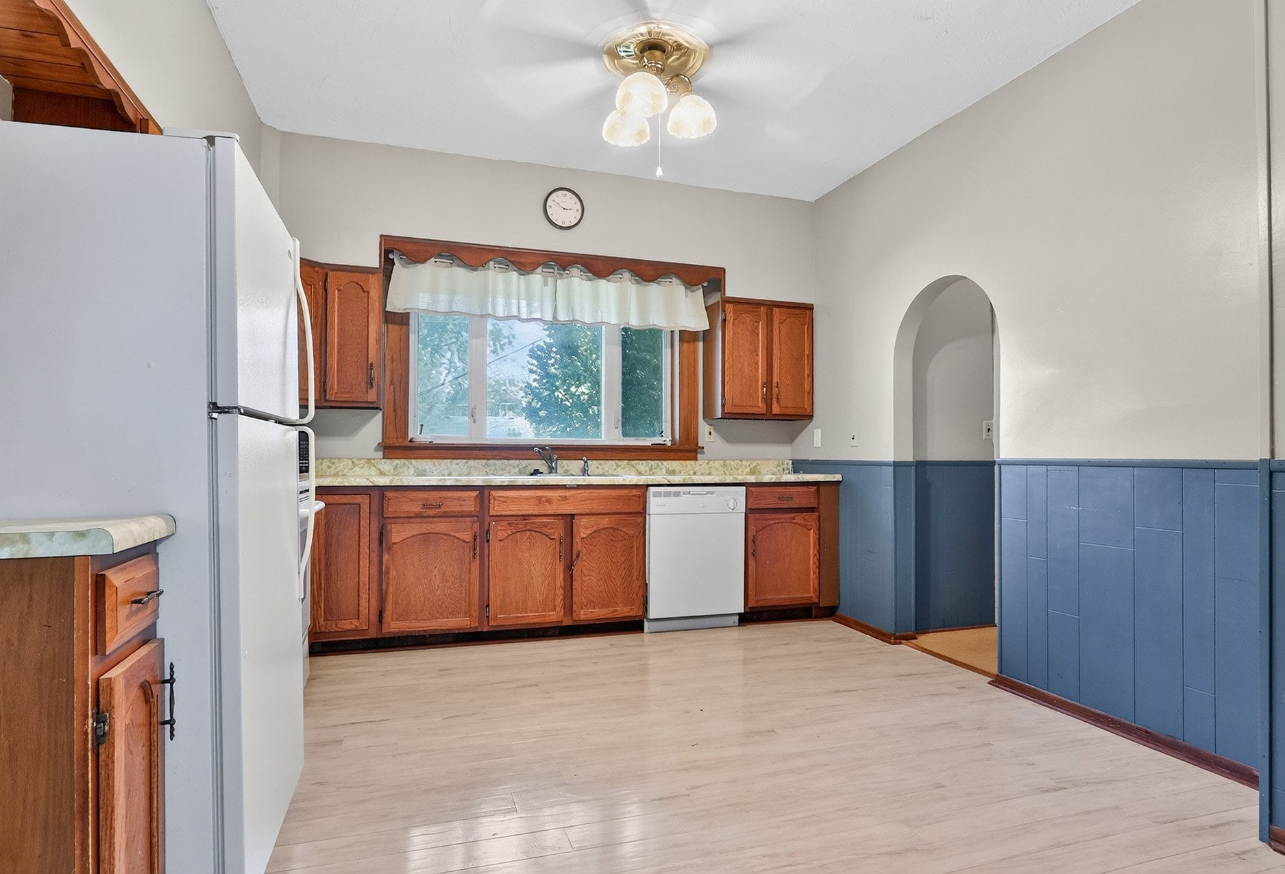 Building Photo - 688 9th St