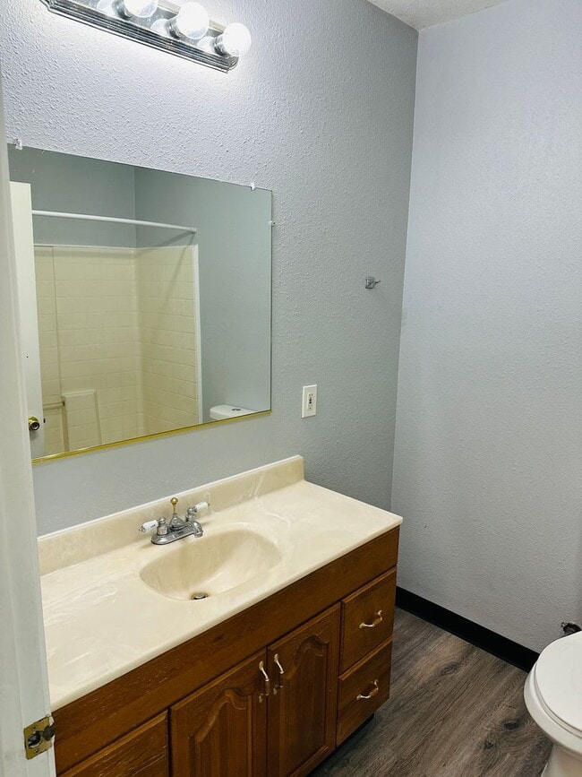 Building Photo - Charming Updated Home Centrally Located