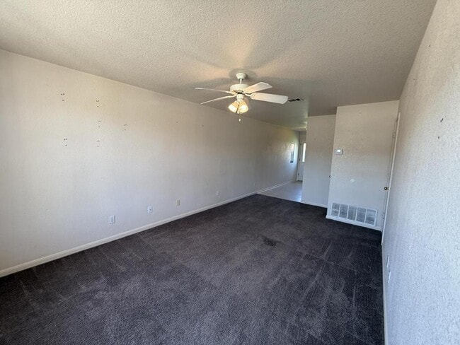 Building Photo - 2811 Cantabrian Dr