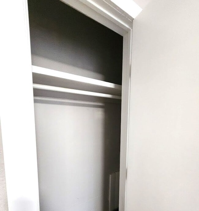 Building Photo - Fantastic 1 Bed 1 Bath Duplex in Shartel Blvd Addn. Close to OCU