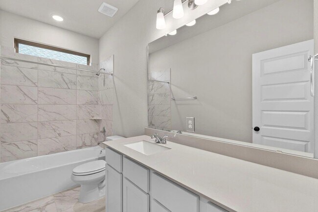 Building Photo - 2216 Inglenook Grv Dr
