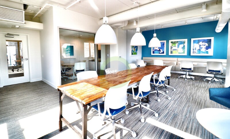 Building Photo - 750 W Sheridan Rd