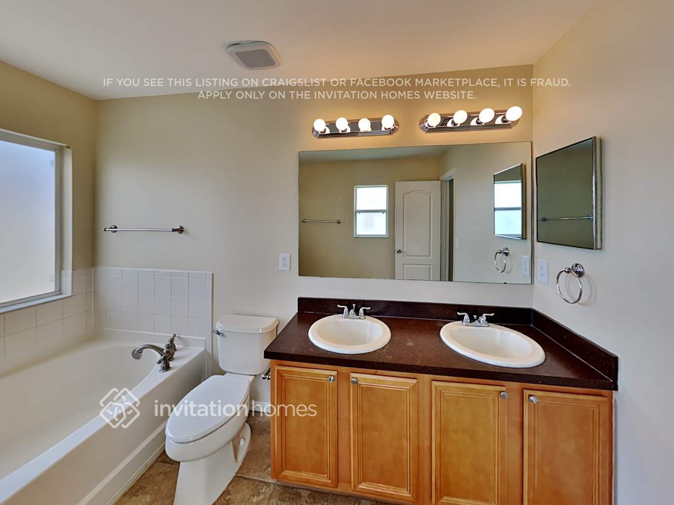 Building Photo - 9640 Simeon Dr