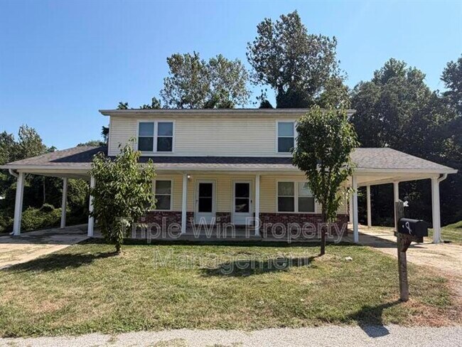 Building Photo - 226 Diekamp Ln