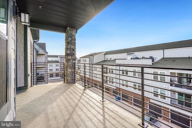 Building Photo - 23651 Havelock Walk Ter