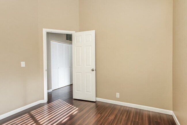 Building Photo - 19415 N 77th Ave