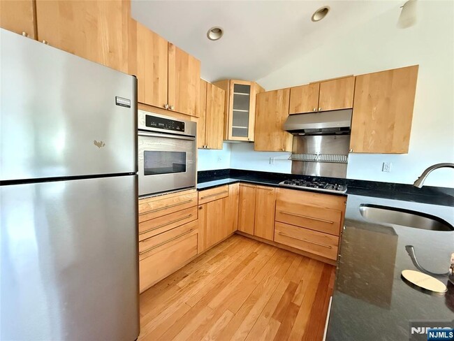 Building Photo - 224 E Edsall Blvd
