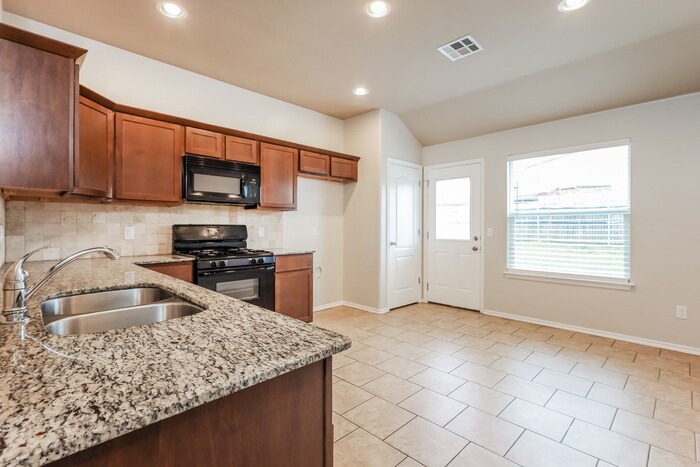 Building Photo - 9329 NW 70th St