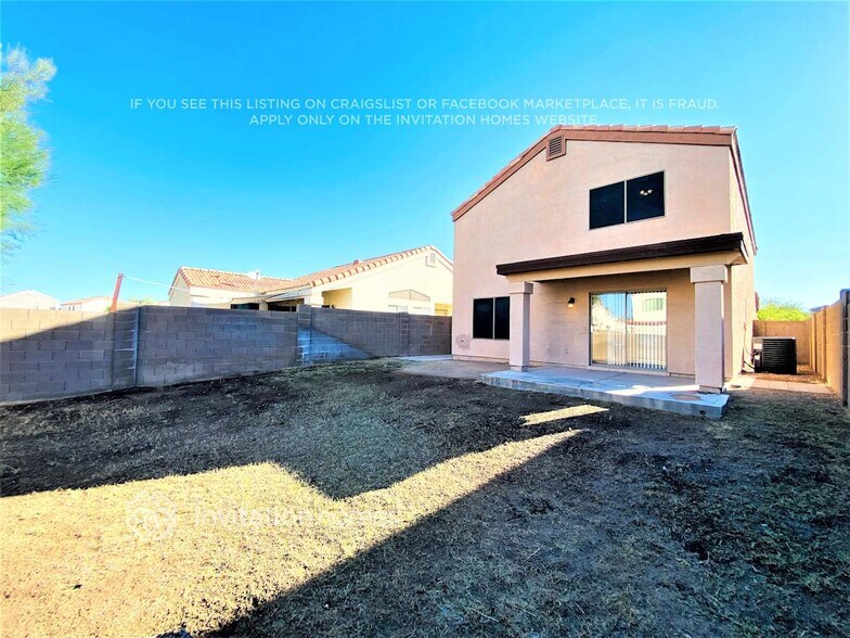 Building Photo - 250 W Juniper Ave