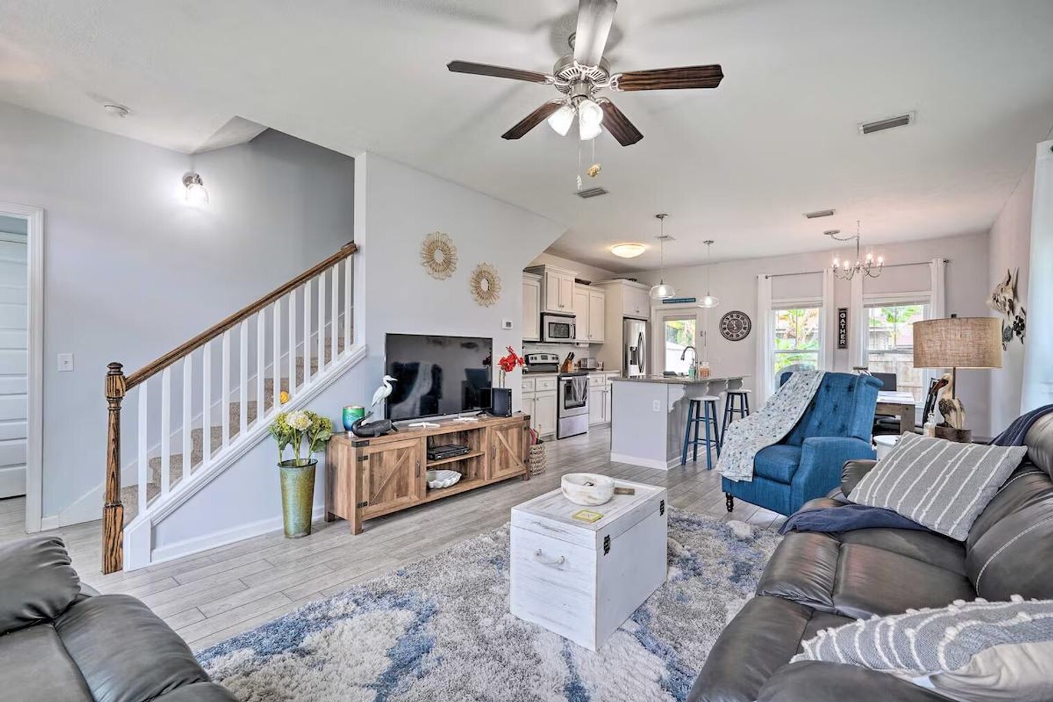 Building Photo - 3723 Tiki Dr