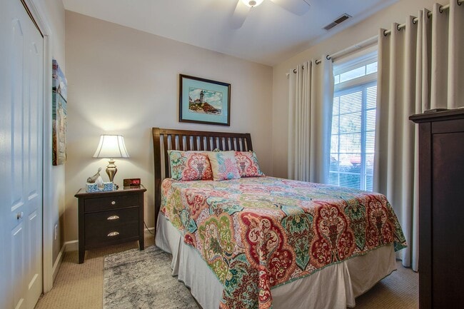 Building Photo - FURNISHED CONDO - LEWES