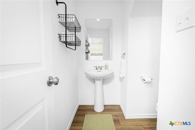 Building Photo - 175 Amber Gln