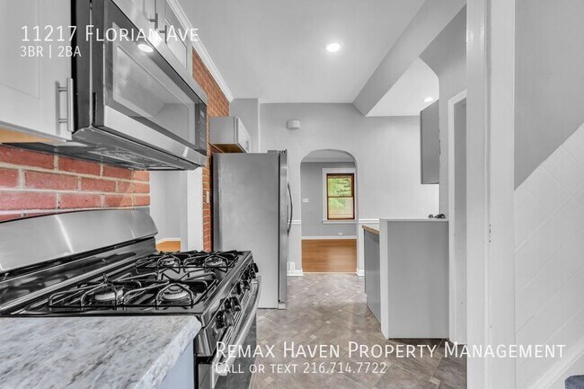 Building Photo - 11217 Florian Ave