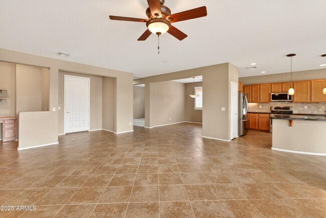 Building Photo - 42575 Abbey Rd