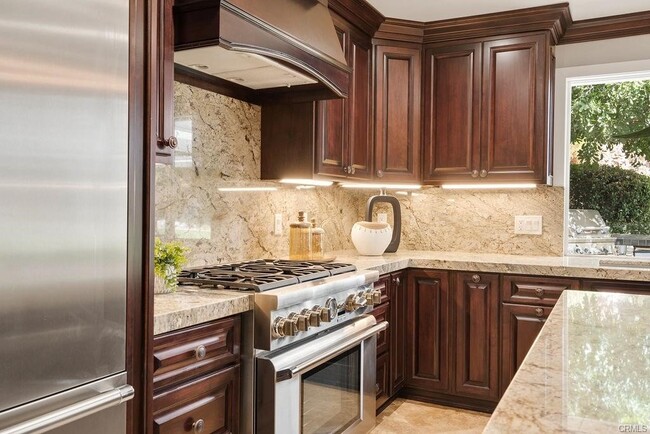 Building Photo - 6908 Country Club Dr