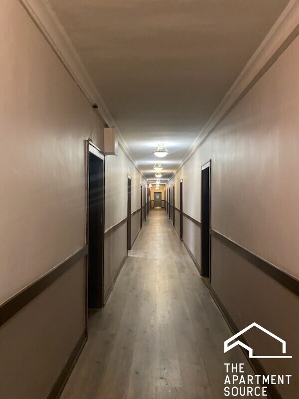 Building Photo - 1160 N Dearborn St