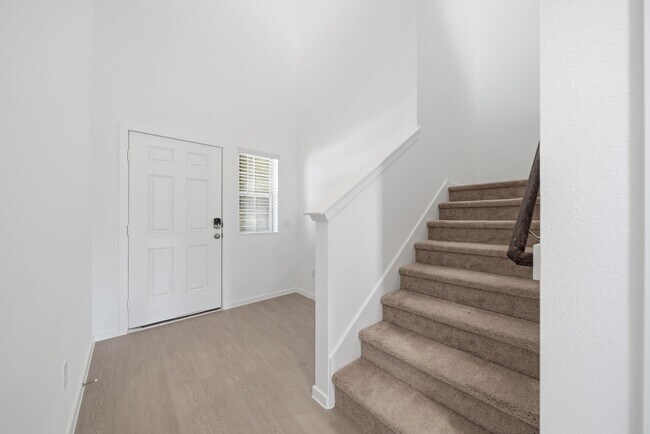 Building Photo - 10731 Sora Dr