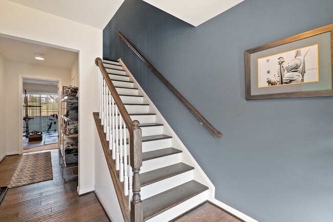 Building Photo - 8292 Heritage Crossing Ct