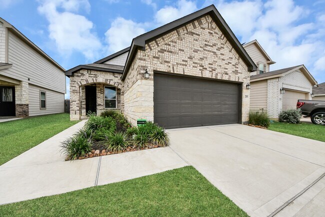 Building Photo - 22830 Brisbee Ln