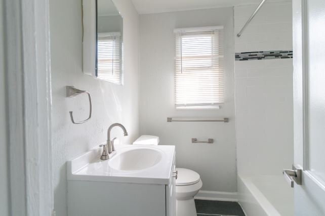 Building Photo - 124 Yorke St