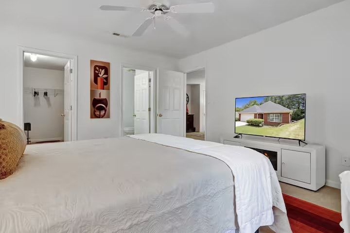 Building Photo - 4525 Sagewood Ln