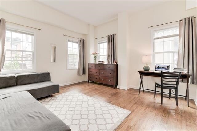 Building Photo - 357 Varick St