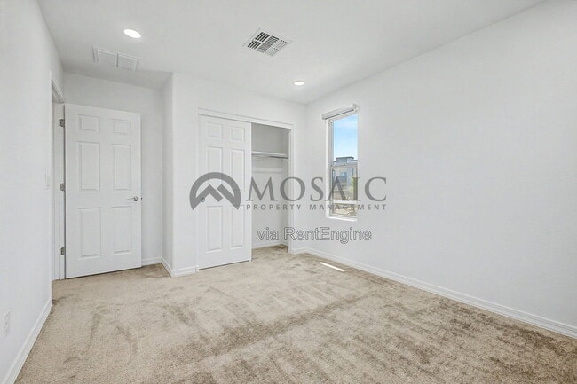 Building Photo - 8317 E Impala Ave