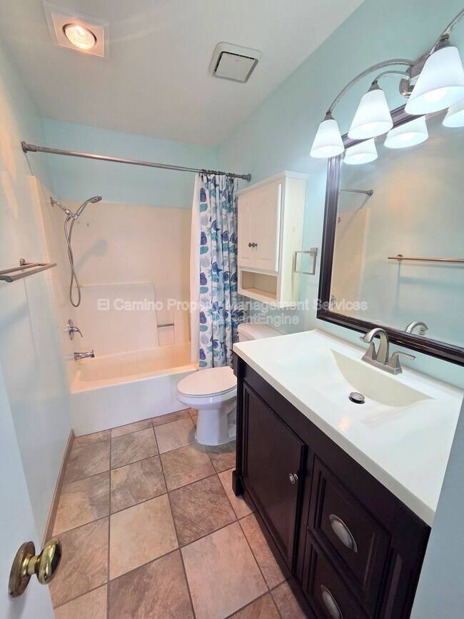 Building Photo - 8901 Serapis Ave