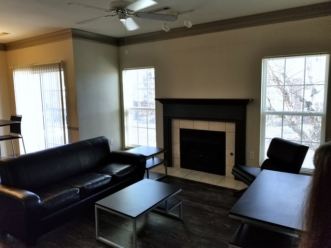 Living Room - 1665 S Radisson Dr