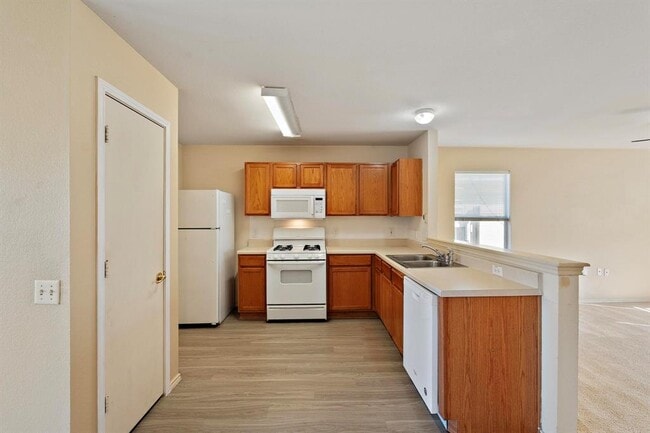 Building Photo - 12022 Lima Dr