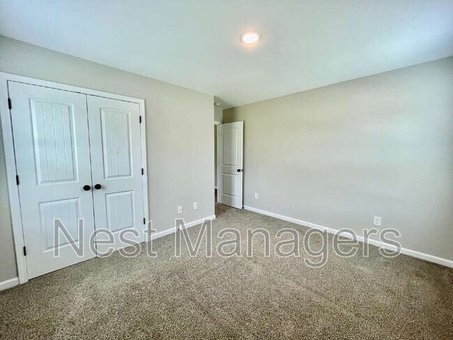 Building Photo - 141 Burnside Dr
