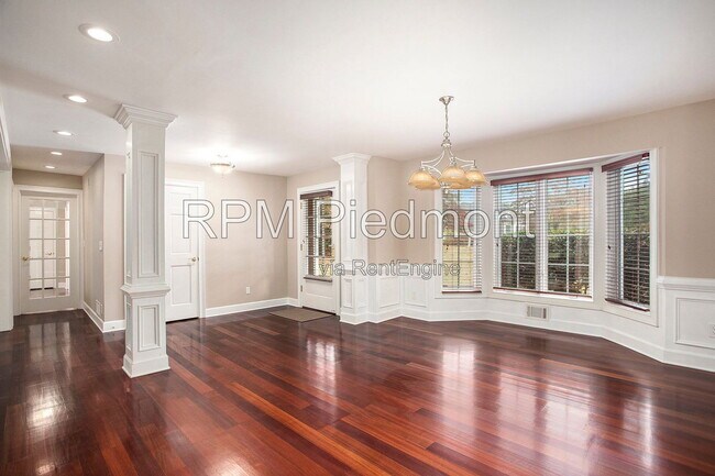 Building Photo - 630 Pine Point Trce