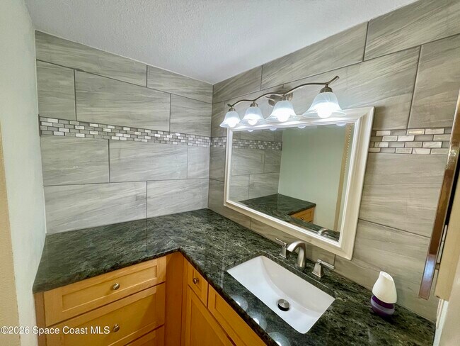 Building Photo - 2700 N Hwy A1A