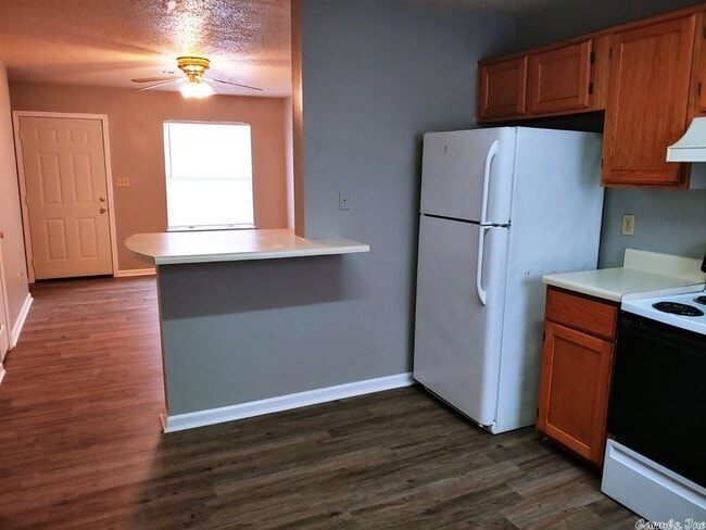 Building Photo - 2405 Washington Ave