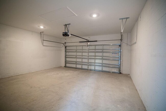 Building Photo - 6008 Blissful St