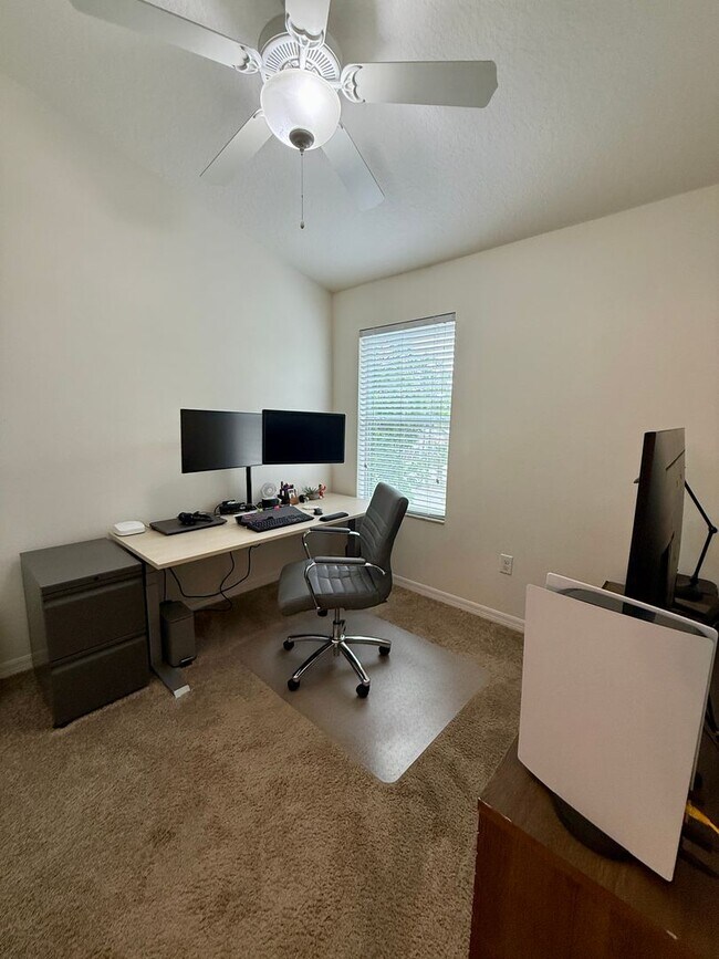 Building Photo - Sawgrass Village Townhomes 3/2.5/1 - Friendly Neighborhood lifestyle