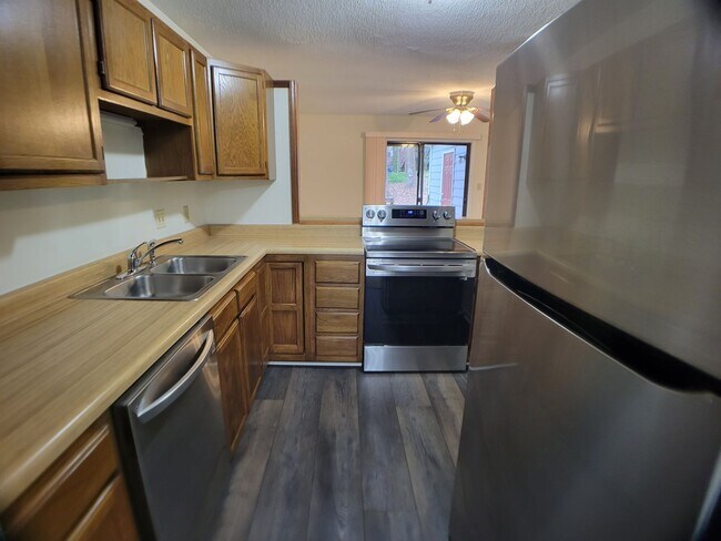 Building Photo - GLEND6917