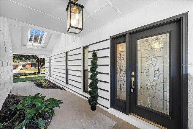 Building Photo - 607 Dunblane Dr